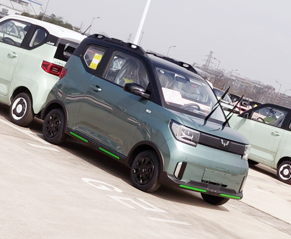 五菱宏光miniev新增車型曝光車身加長配30kw電機續航300km