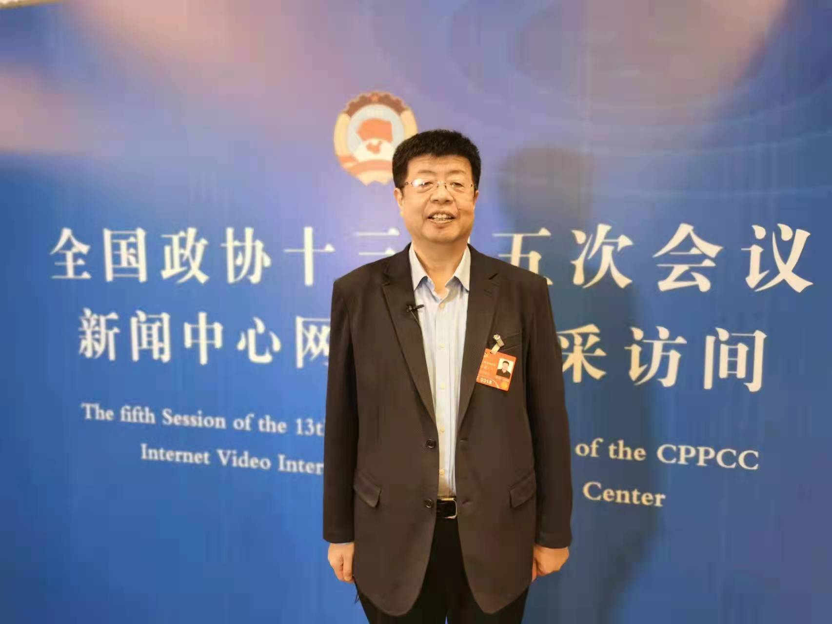 全国政协委员、民进北京市委会副主委、北京大学中文系教授张颐武 受访者供图