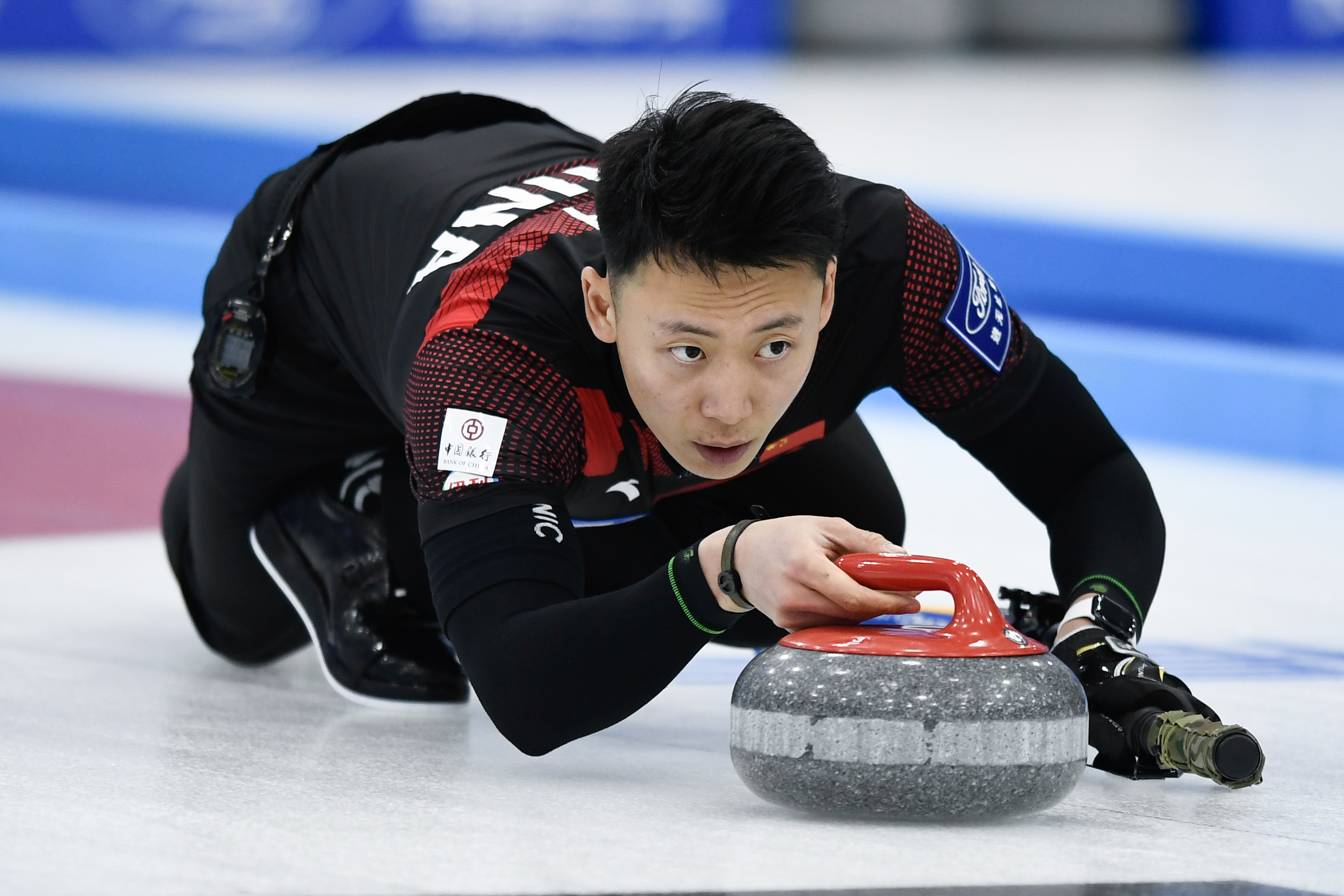 中国冰壶队冬奥参赛名单公布两新面孔领衔10人首次参加冬奥