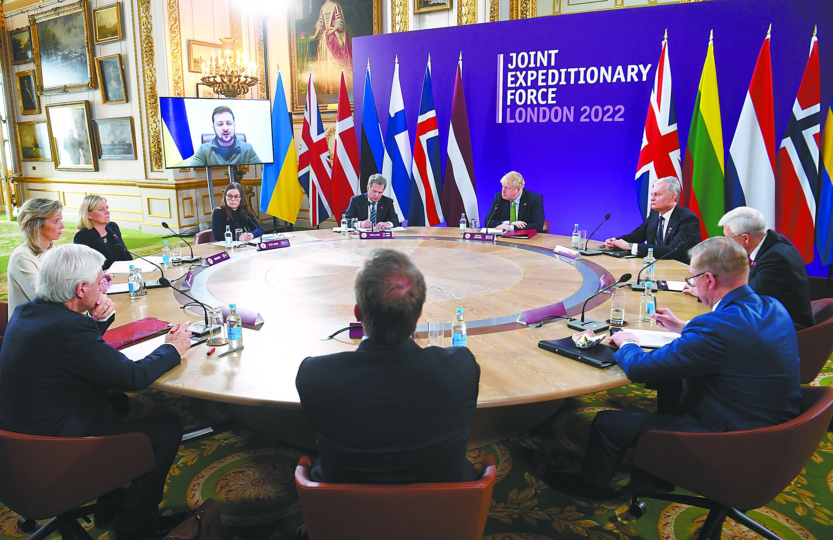 15日，英国首相约翰逊在伦敦会晤北欧和波罗的海国家领导人，并举行欧洲远征军联合部 队峰会。乌克兰总统泽连斯基线上参加，他表示，需要承认，乌克兰是无法加入北约的。