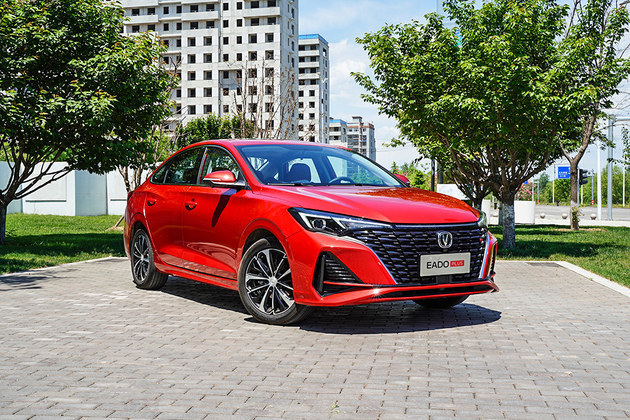 10万级家轿品质之选,试驾体验2022款长安逸动plus