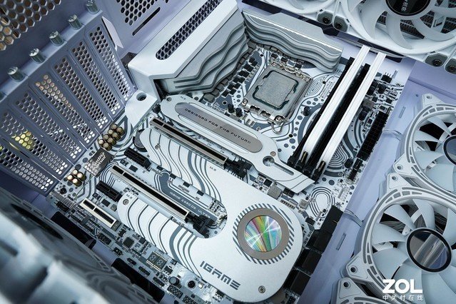 【有料评测】航嘉MVP阿波罗·麦克斯机箱评测 “海景别墅”就是这范儿