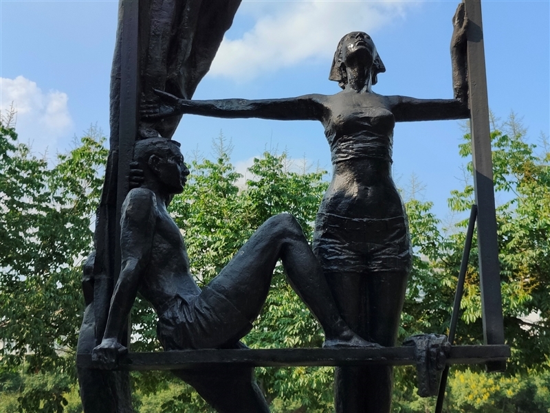 谁说轻薄没旗舰!真我GT2大师探索版首发评测:CPU、电池、快充都满分了