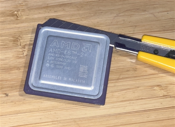 大神破解22年前的AMD K6-2+处理器:打开隐藏的128KB二级缓存