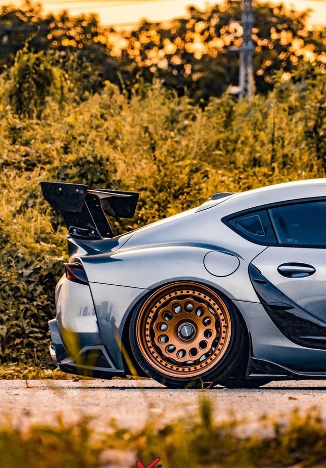 "无碳不欢"的姿态丰田supra,碳就算了,还要锻造碳?