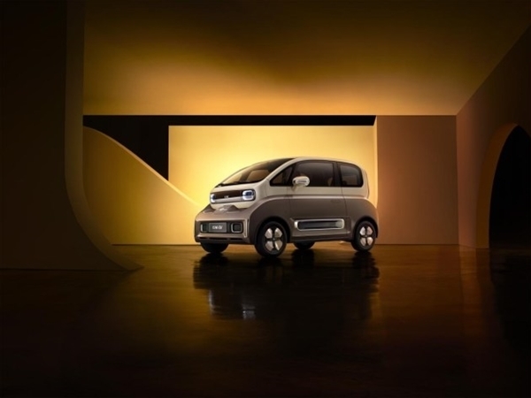 全球首搭大疆车载 新款宝骏KiWi EV官宣数字代言人:是个小姐姐