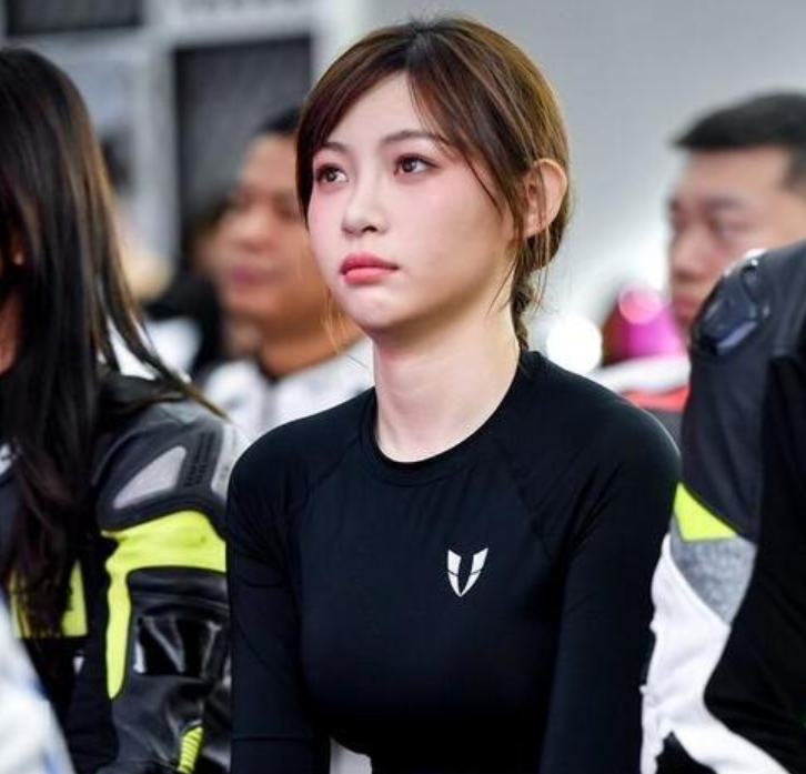 千万粉丝级女网红得罪蔡徐坤粉丝发文道歉后却被扒出黑料