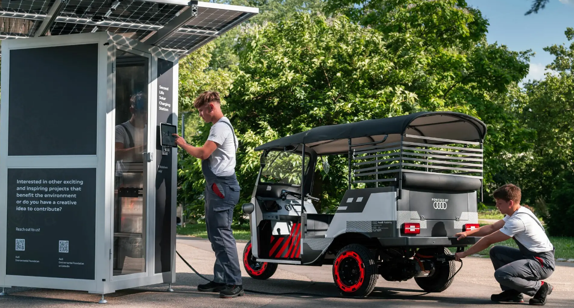 嫌三蹦子没牌面奥迪全新电动三轮车了解一下