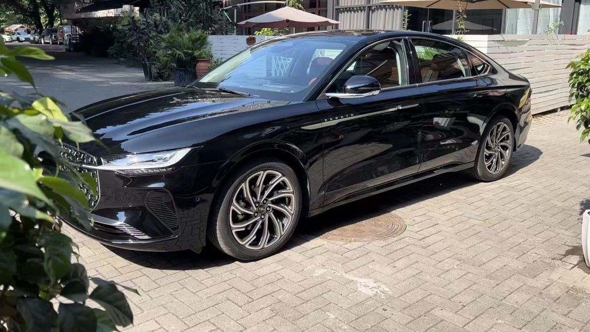 0t 8at,驾驶全新林肯z穿梭"4d城市"重庆是什么体验?