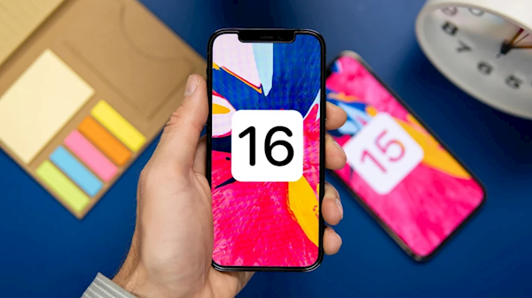 iOS 16测试机首次现身：新UI适配iPhone 14