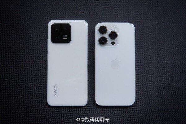 小米13和iPhone 14 Pro（图源水印）