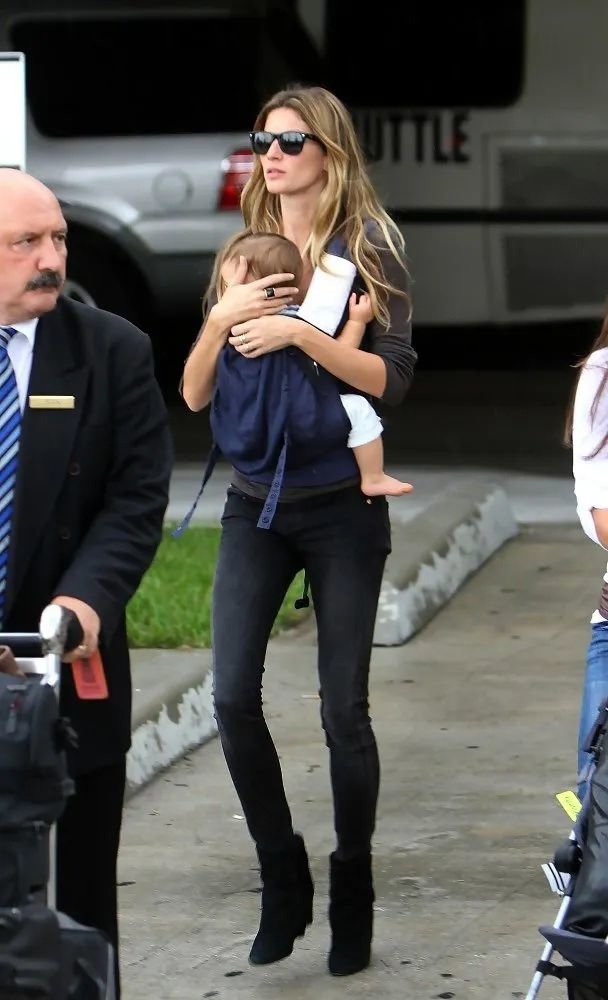 长沙湘雅医院黄牛代挂号电话票贩子号贩子网上预约挂号,住院检查加快,世界第一超模离了!网友:吹了13年的神仙爱情,都是假的