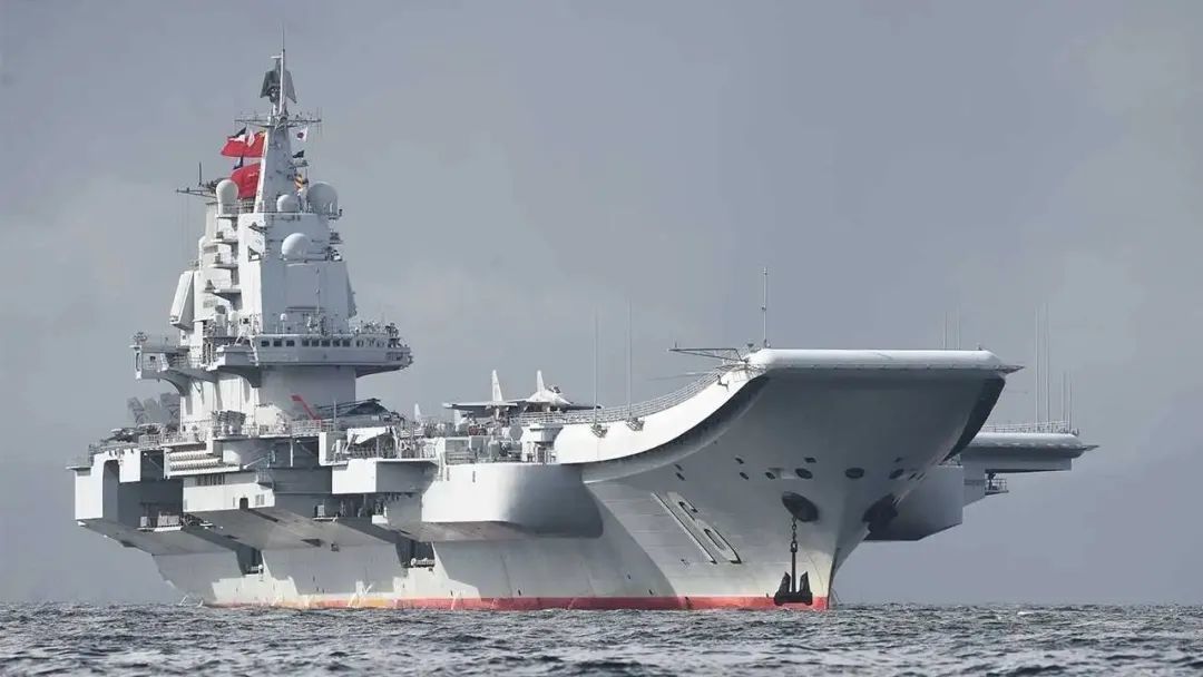 三年后日美两国至少能同时出动七艘航母打海战 中国要怎么反制？