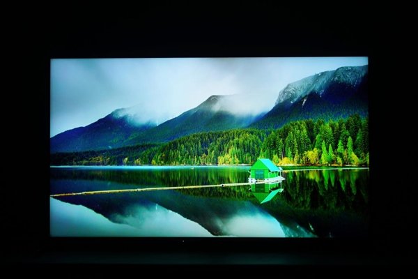 2022年画质最卷的电视!海信E8H 65英寸图赏