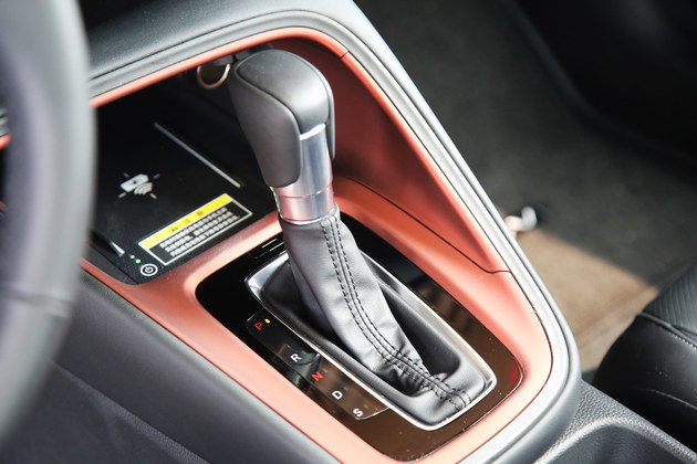 xr怎么测身高东风本田全新XR-V试驾 进化够彻底／继续卷同行儿_https://www.jmylbn.com_新闻资讯_第39张