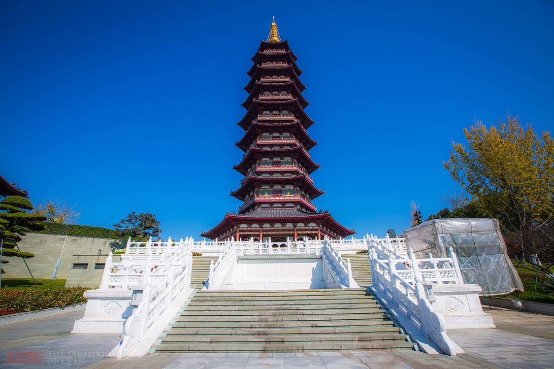 浙江第一塔不是杭州的雷峰塔,六和塔,它在金华,高9999米