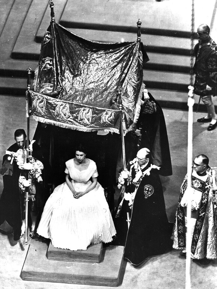 英国女王加冕65周年 回顾伊丽莎白二世加冕画面_凤凰网