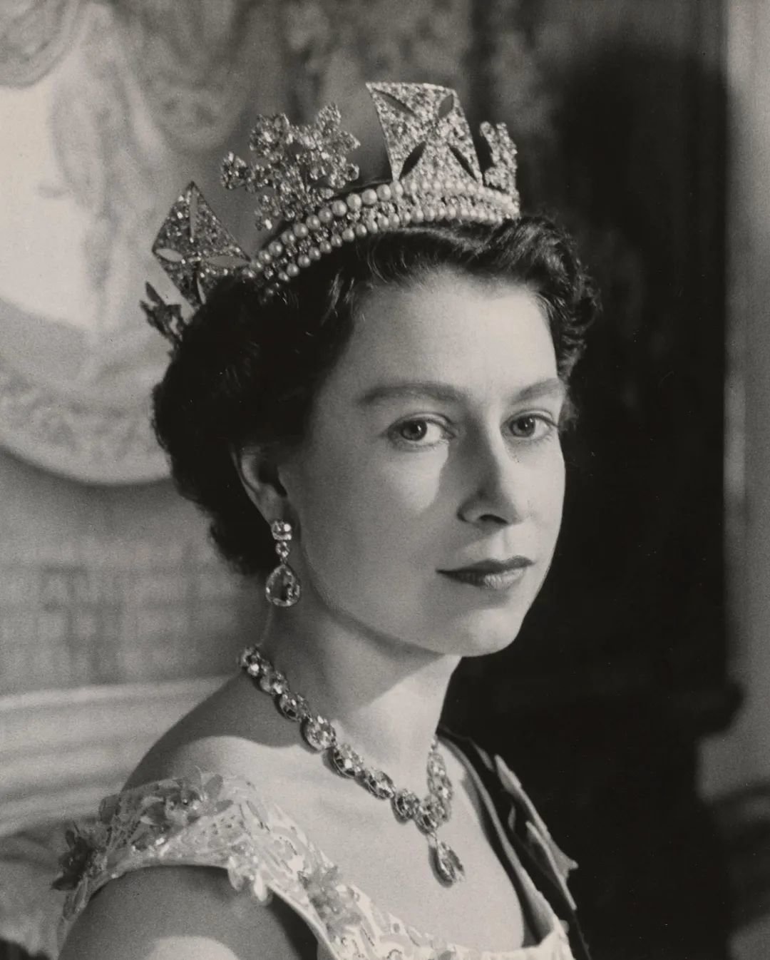 英女王在位70年 見證英國及王室變遷 - RTHK