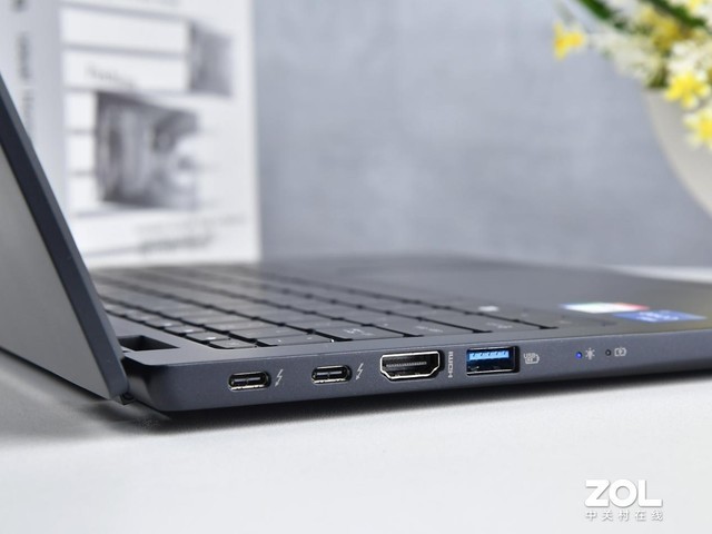 镁铝合金仅1.1公斤 宏碁TravelMate 航海家P6轻薄精英商务本试用