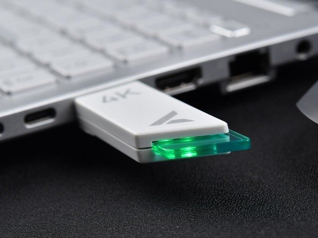 【有料评测】雷柏V2M 4K无线接收器:电竞外观 解锁更高性能