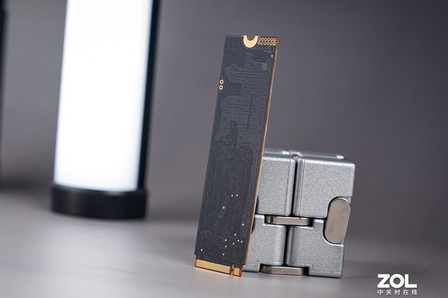 【有料评测】致态TiPlus7100 4TB固态硬盘评测 “Gen4卷王”开始卷自己了!