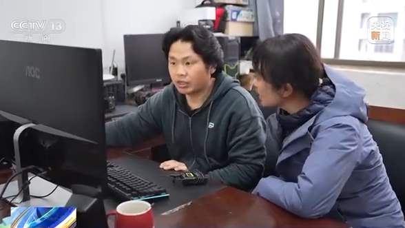 大美中国 候鸟北归丨看白鹤归来“熊猫鸟”捕食尽显霸气