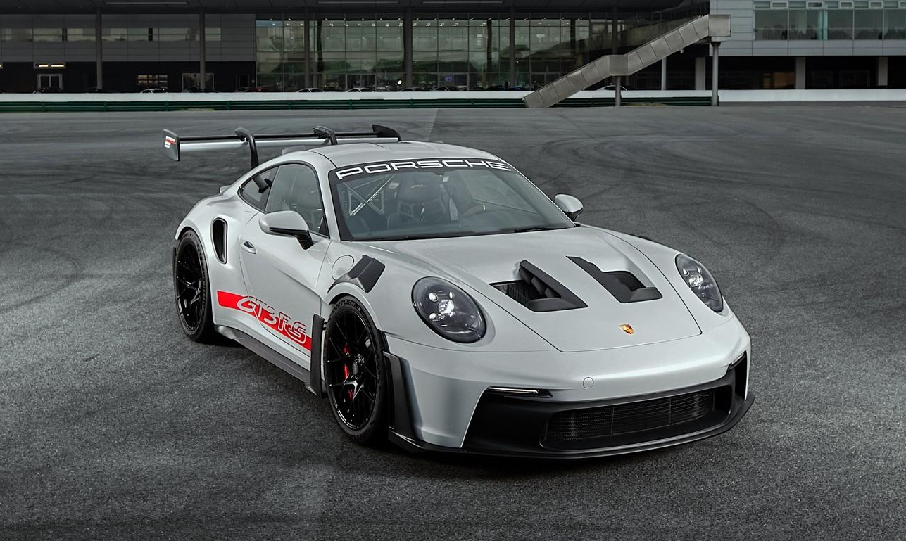 300. 9992万元 今晚做梦的素材有了 全新911 GT3 RS售价公布