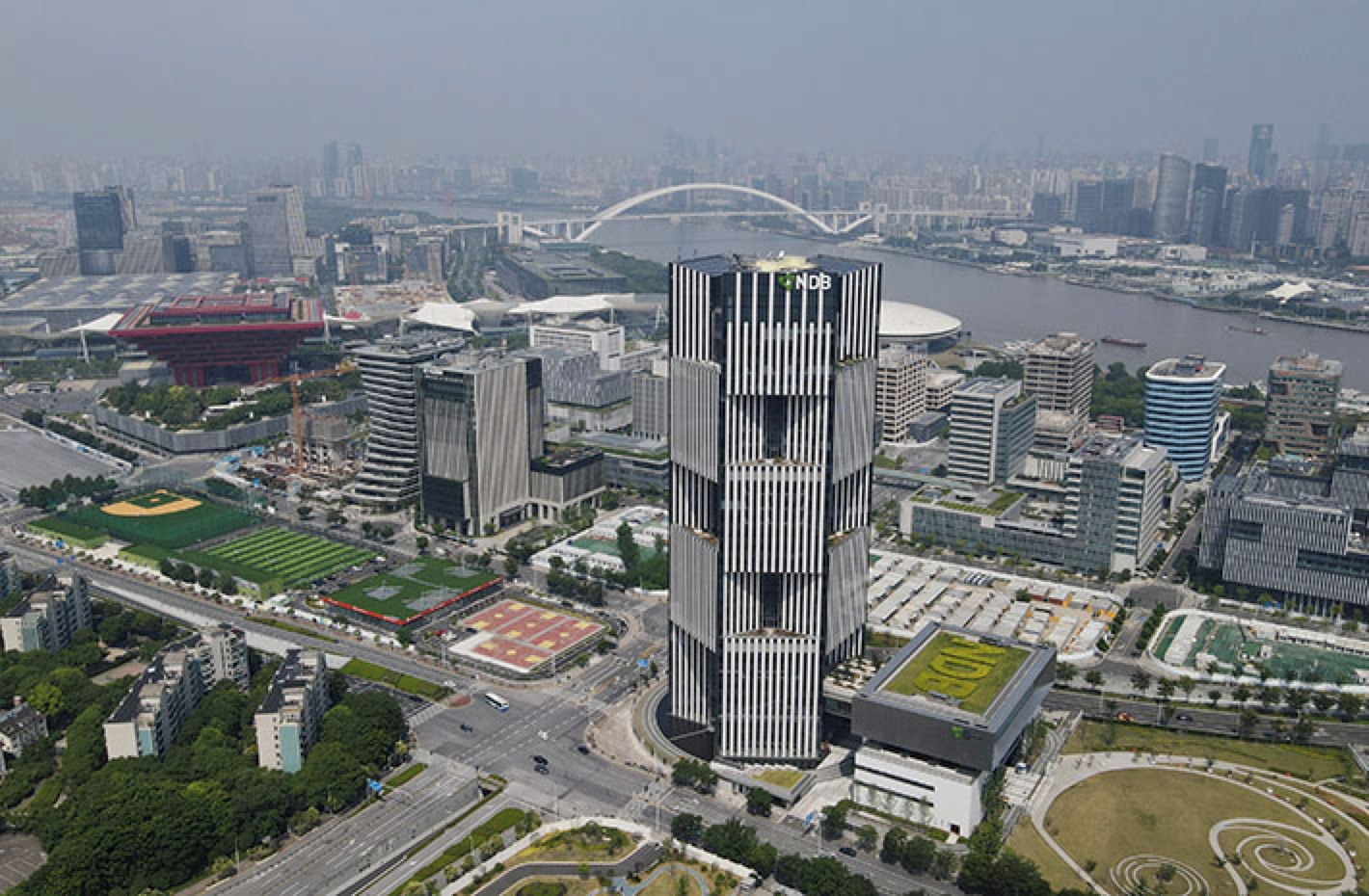 位于上海浦东世博园区的金砖国家新开发银行总部大楼
