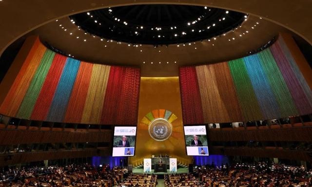 联合国秘书长古特雷斯在2023年联合国可持续发展目标首脑会议开幕式上发表讲话。图源：路透社