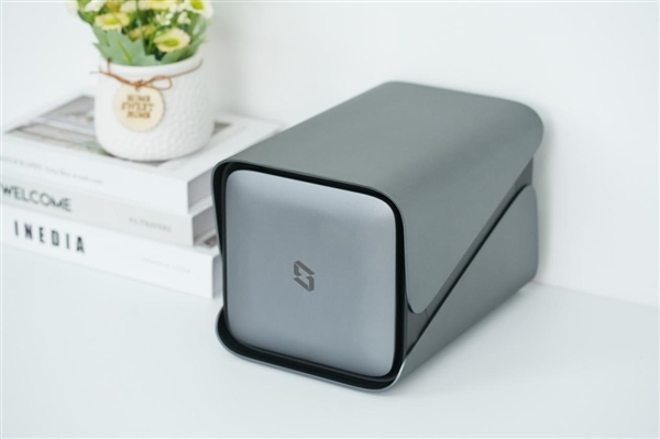 性能提升至2.5倍!新款极空间Z4 Pro图赏