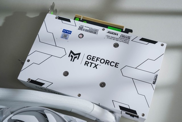 影驰RTX 4090金属大师AIO OC评测 水冷新旗舰