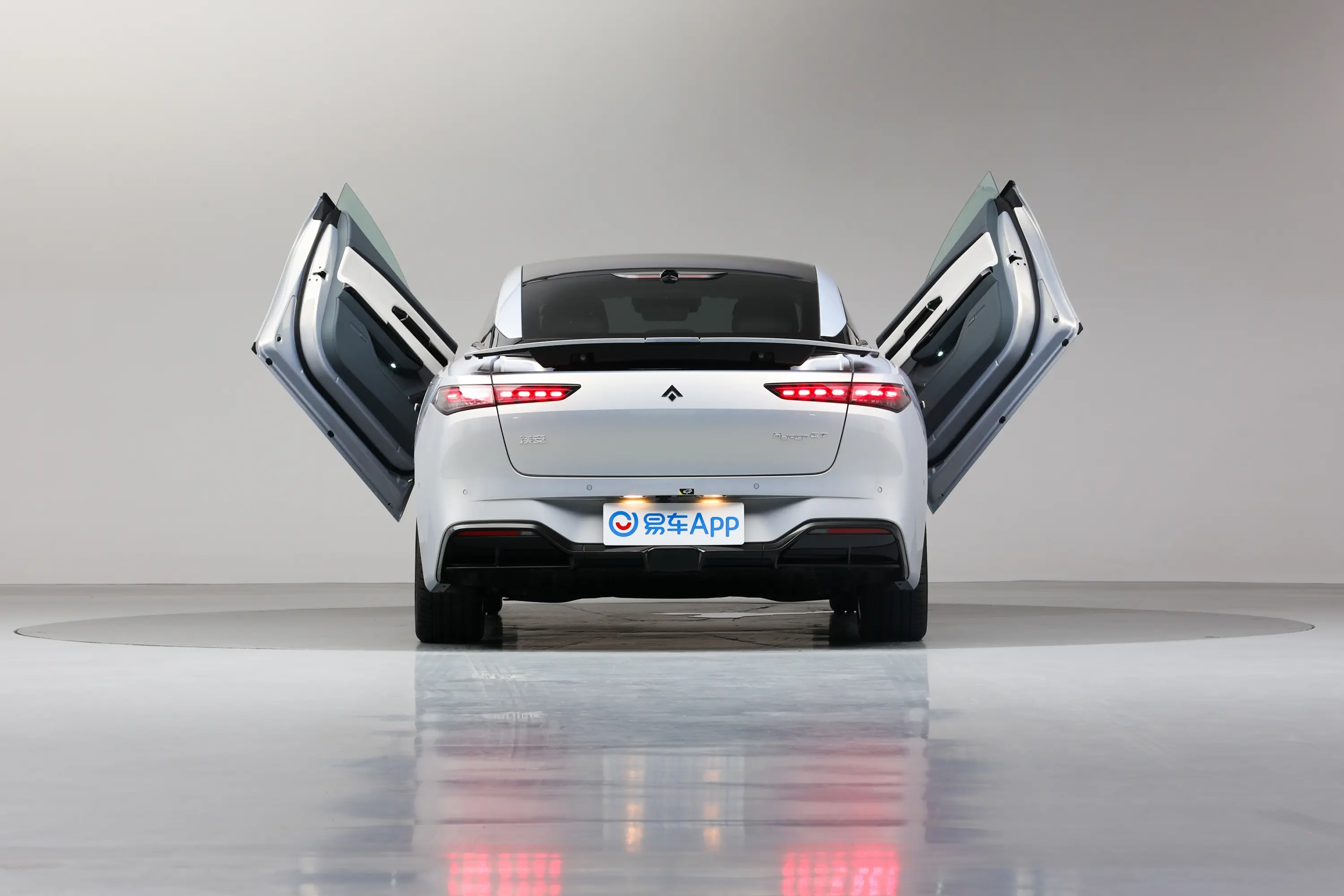 性能与优雅并存 试驾体验昊铂gt_凤凰网汽车_凤凰网