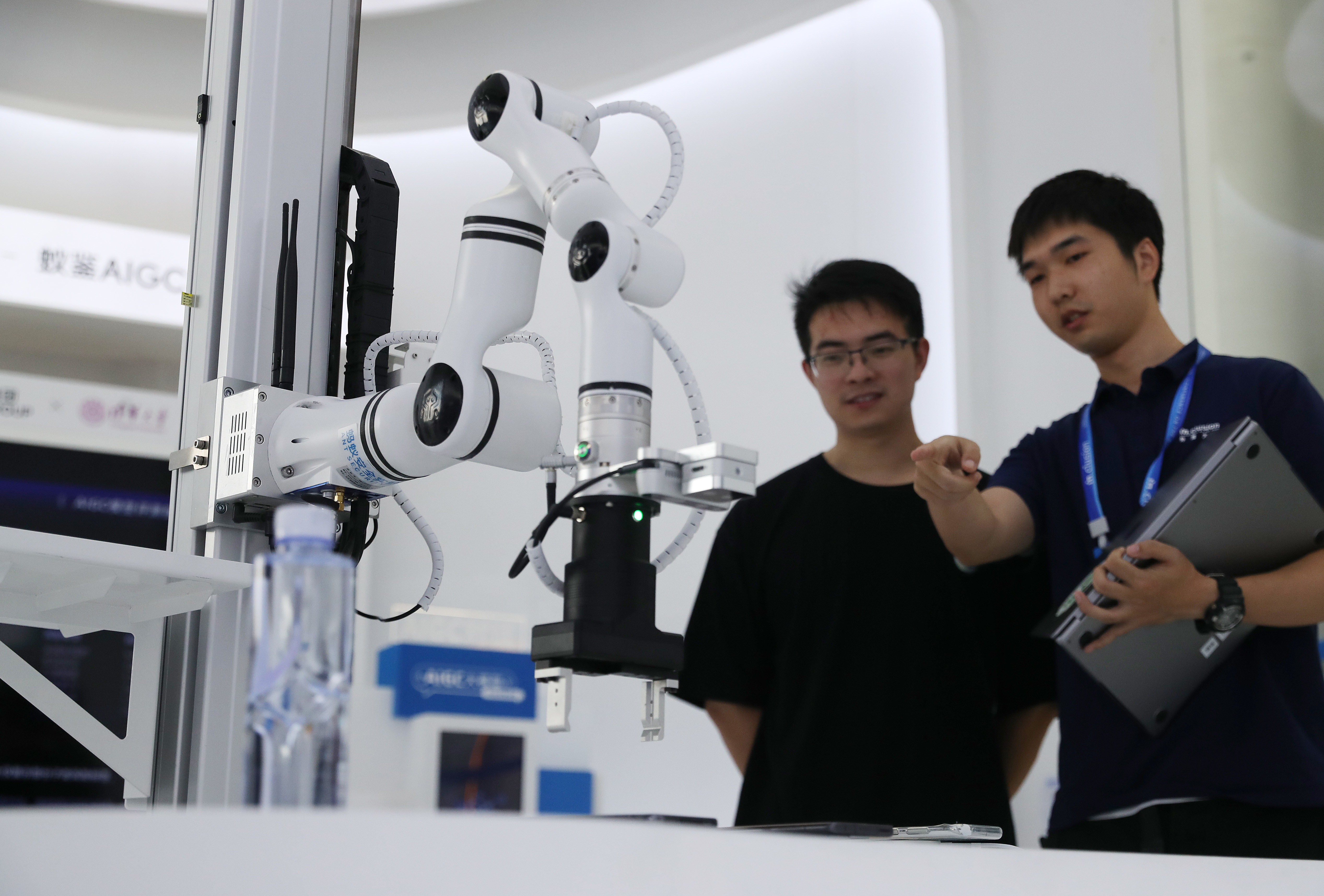 上海：外滩大会在沪开幕丨上海外滩讲话