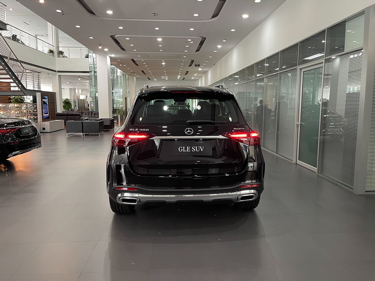 尽快国产吧!价格和空间打不过宝马X5,2024款奔驰GLE到店实拍