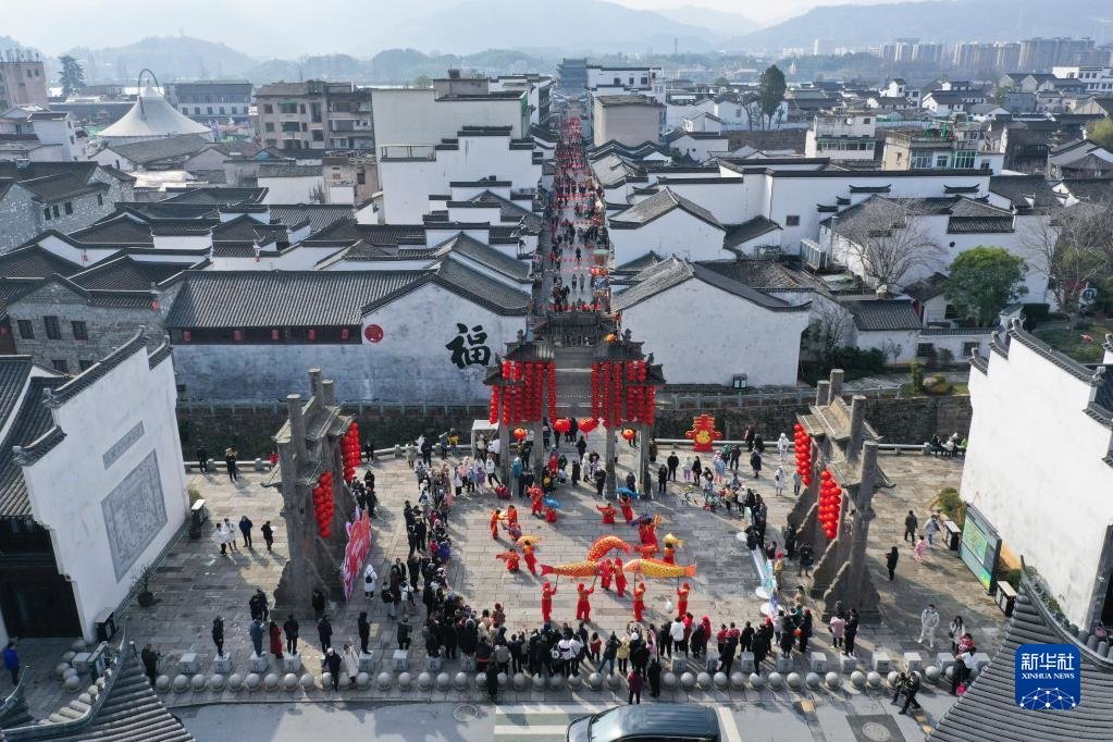 新华全媒+|“宋福杭州年”新春文旅活动在严州古城举行_凤凰网