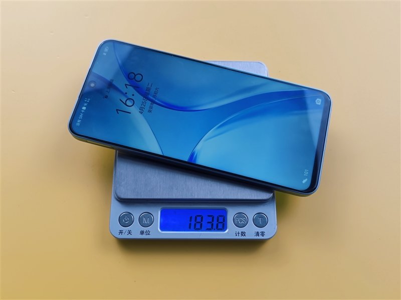 一亿像素兼顾轻薄!荣耀X50i评测:超大双存千元行列新标杆