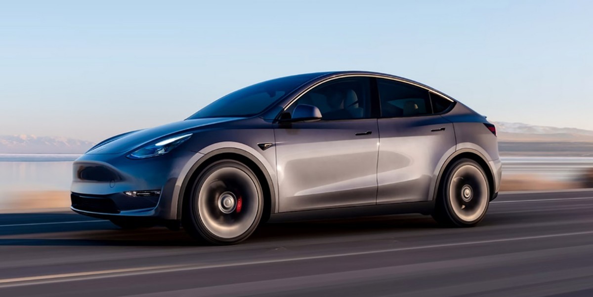 比亚迪终于出手了 正面交锋特斯拉 腾势N7对比Model Y