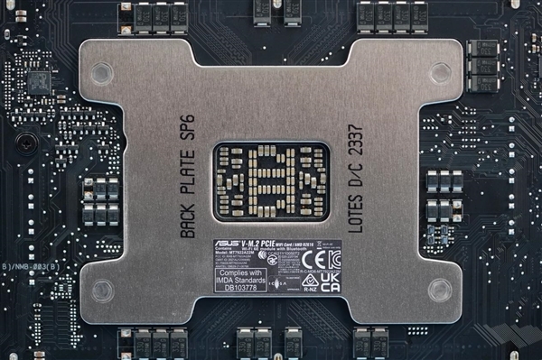 36相极致供电!华硕Pro WS TRX50-SAGE WIFI主板图赏