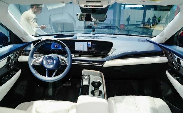 2023上海车展:别克e5艾维亚亮相 售价27.89万元_凤凰网汽车_凤凰网