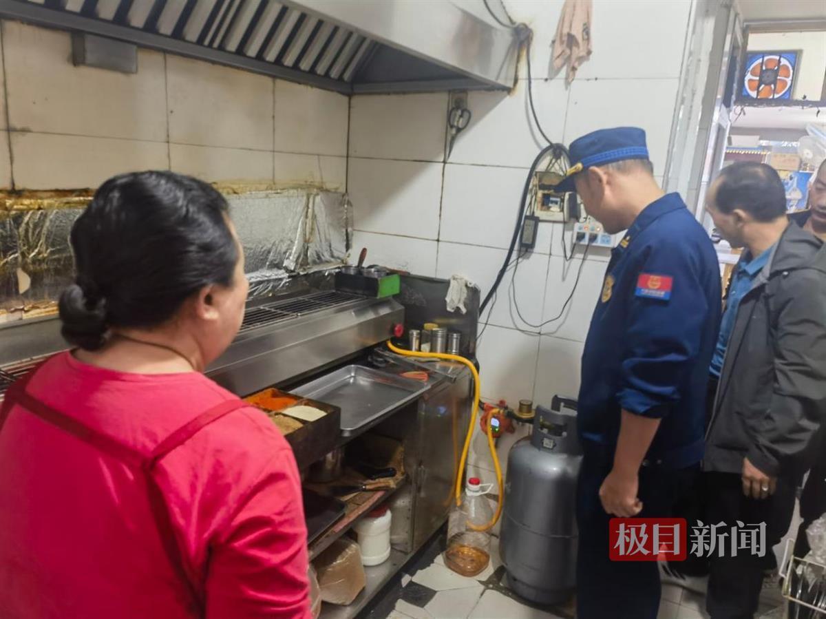 江夏特色餐厅：品味独特美食文化的窗口