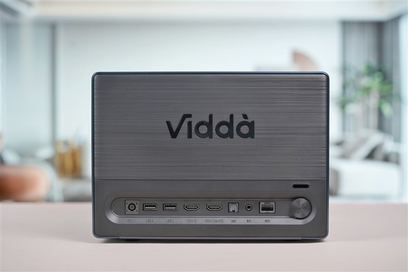 色彩亮度我都要!Vidda C1S评测:三色激光画质优秀 同亮度碾压单激光