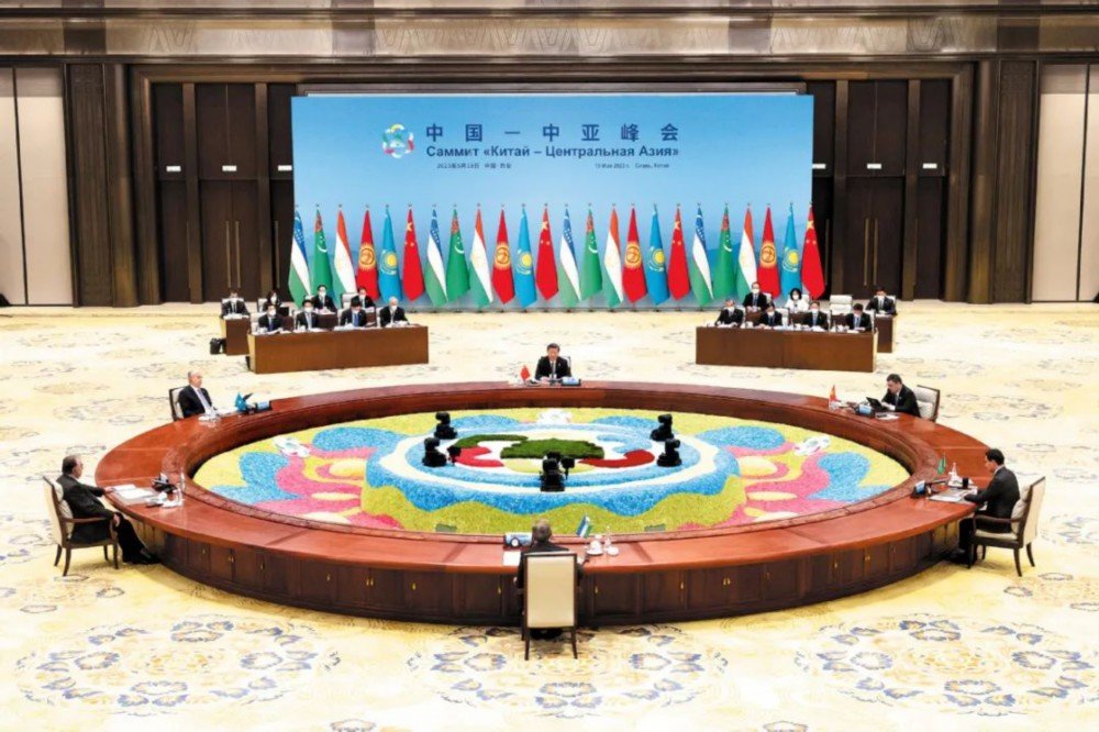 图片来源：新华社