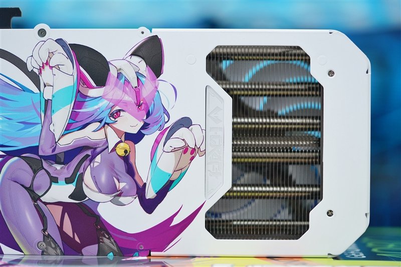 高颜值+顶级做工!铭瑄RTX 4080 iCraft OC16G瑷珈显卡评测:三风扇稳压71℃