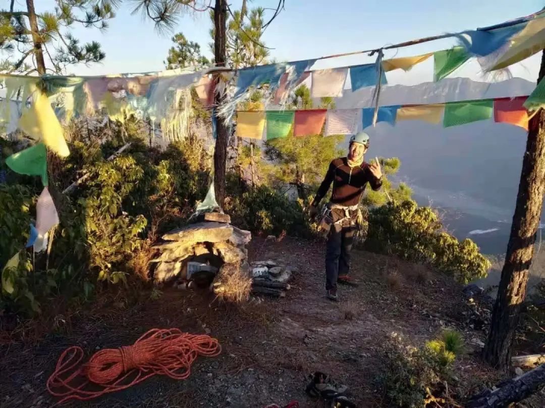 三个外国人在云南开发攀岩线路的故事