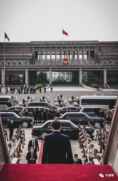 马克龙似乎受了点刺激,又撂下这几句狠话