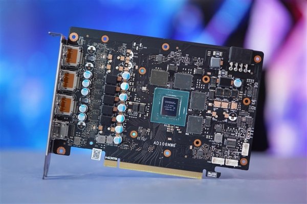 年轻人的第一只“大橘”!COLORFIRE RTX 4060 Ti橘影橙图赏