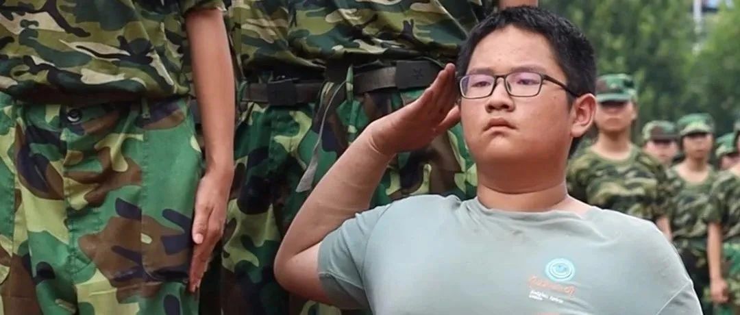 我是高一（1）班一员，我没掉队！