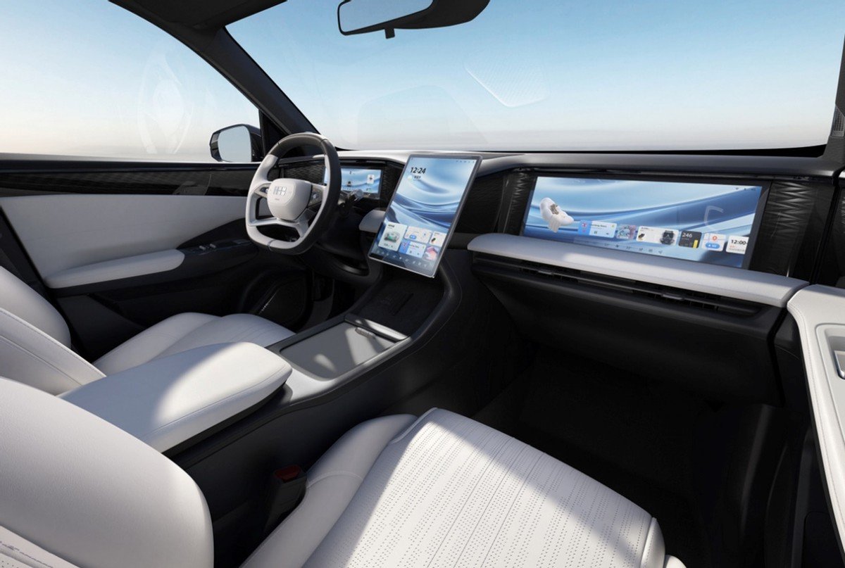 能跑1370km 吉利银河L7上市 13.87万元起售算贵吗?