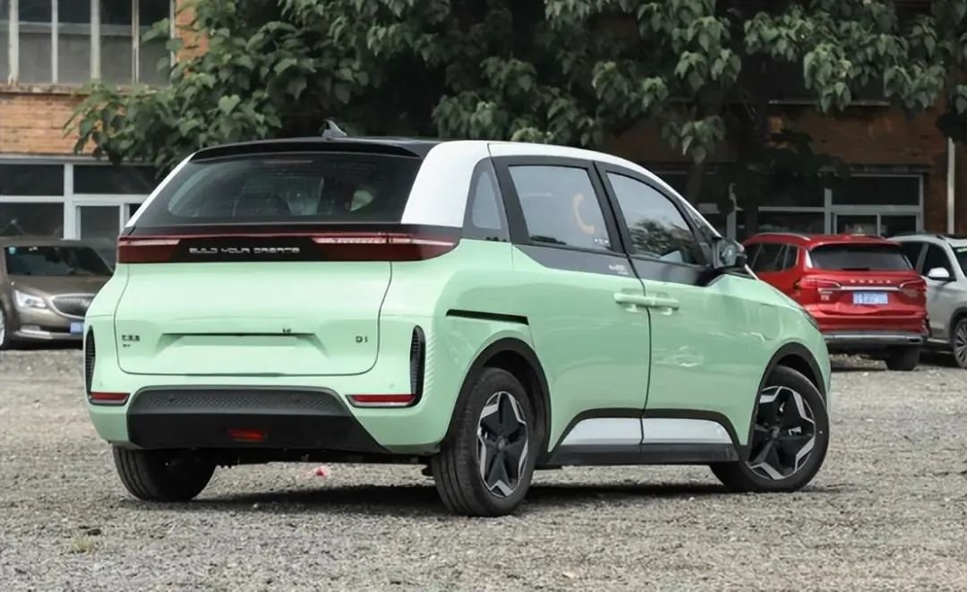 比亚迪d1家用版!