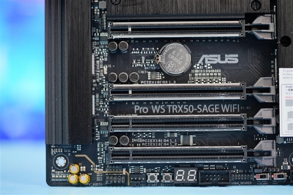 36相极致供电!华硕Pro WS TRX50-SAGE WIFI主板图赏